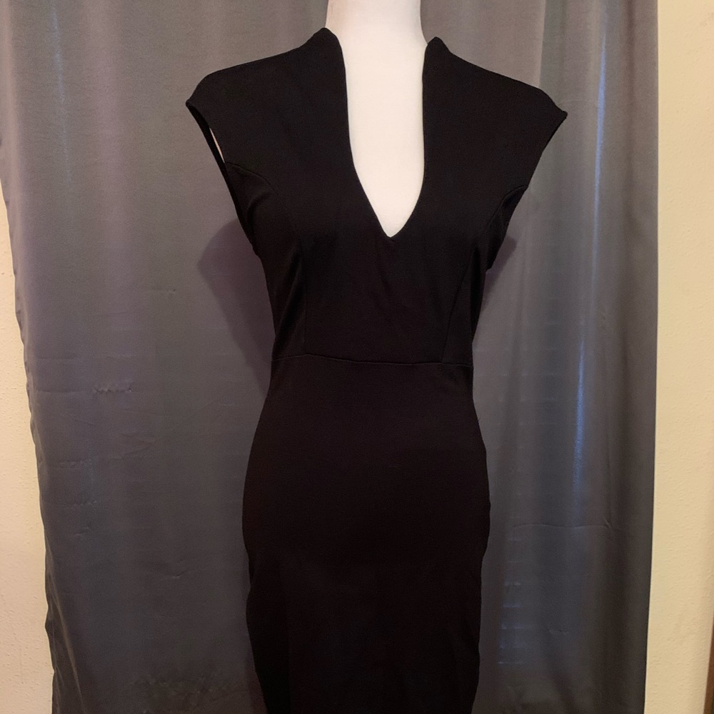🖤Windsor bodycon midi dress🖤